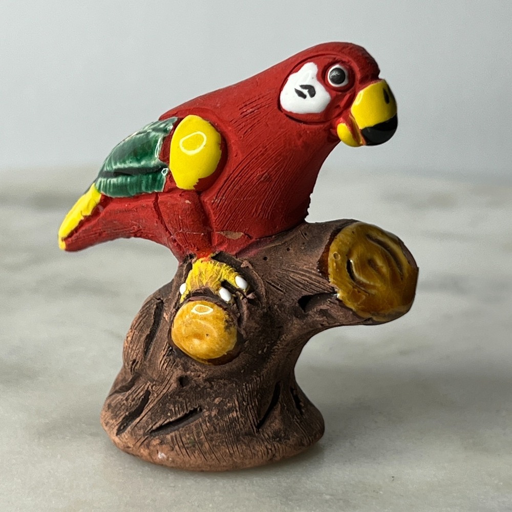 Magu Peru Parrot Macaw Figurine Handcrafted Terracotta Folk Art Vintage 3"